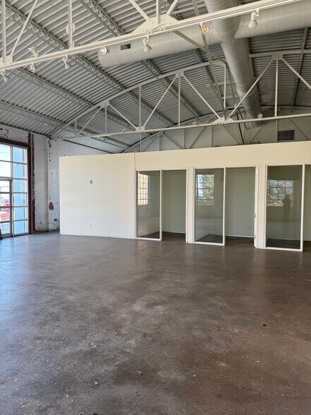 More Photos Of 124 NW 12th St, Oklahoma City Office For Lease