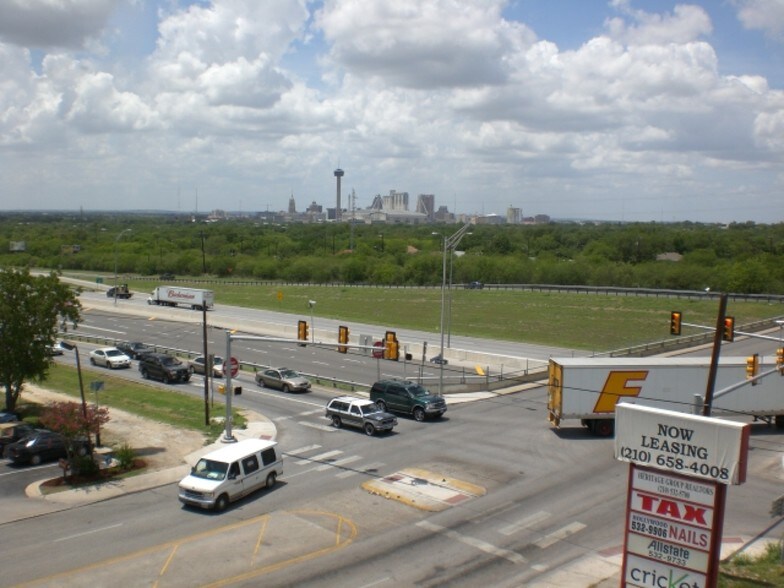 More Photos Of 1818 S New Braunfels Ave, San Antonio Medical For Lease