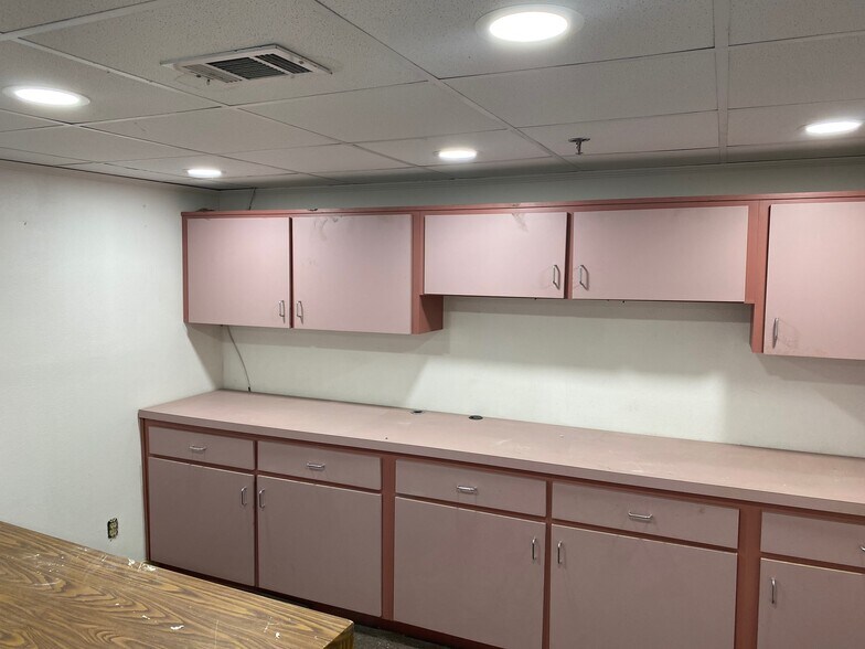 More Photos Of 7516 W Irlo Bronson Memorial Hwy, Kissimmee Restaurant For Lease