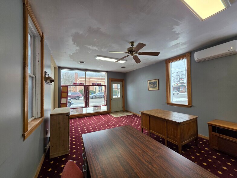 More Photos Of 12 W 4th St, Emporium Office For Sale