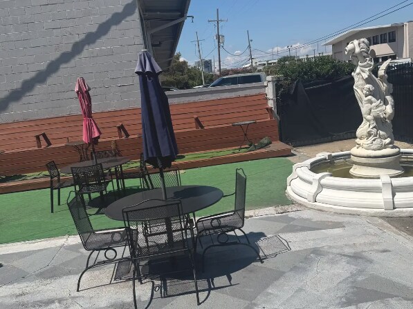 More Photos Of 2708 Hullen St, Metairie Restaurant For Sale