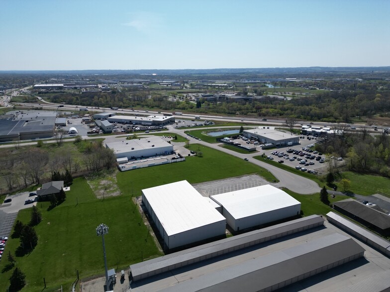 More Photos Of 1856 Nimitz Dr, De Pere Distribution For Lease