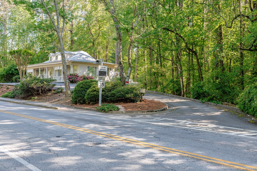 More Photos Of 783 Holcomb Bridge Rd, Norcross Office For Sale
