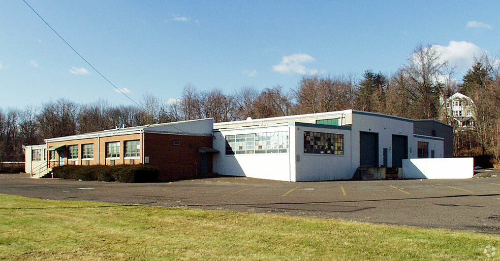 Primary Photo Of 860 Welsh Rd, Huntingdon Valley Manufacturing For Lease