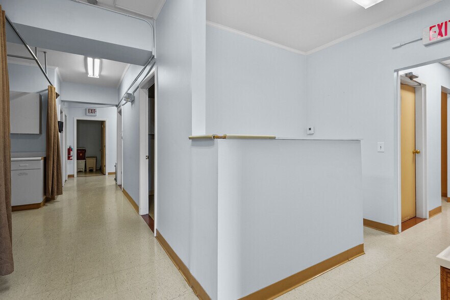 More Photos Of 100 Smithfield Ave, Pawtucket Medical For Sale