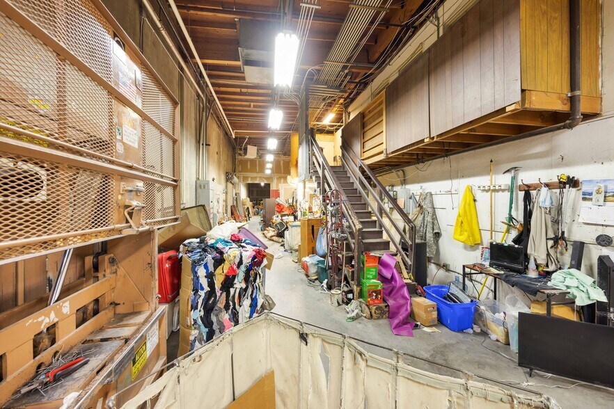 More Photos Of 44201-44247 N 10th St W, Lancaster Unknown For Lease