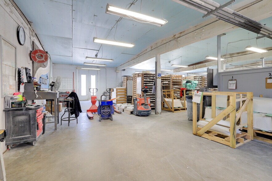 More Photos Of 142 Water St, Thurmont Warehouse For Sale