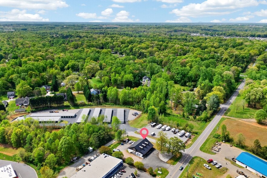 More Photos Of 3440 E Broad St, Statesville Office For Sale