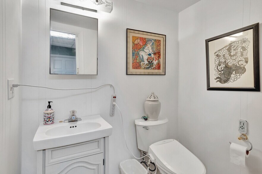 More Photos Of 2889 10th Ave N, Lake Worth Medical For Lease