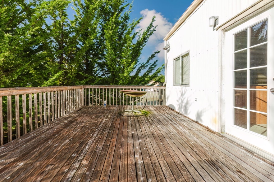 More Photos Of 4938 SW Lake Flora Rd, Port Orchard Office For Lease