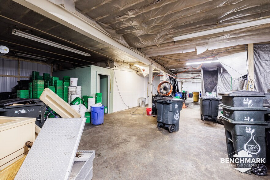 More Photos Of 545 West Ave, Rochester Warehouse For Sale