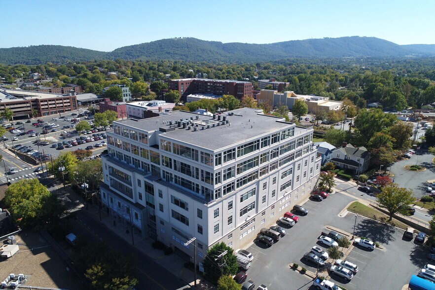 More Photos Of 216-218 W Water St, Charlottesville Loft Creative Space For Sale