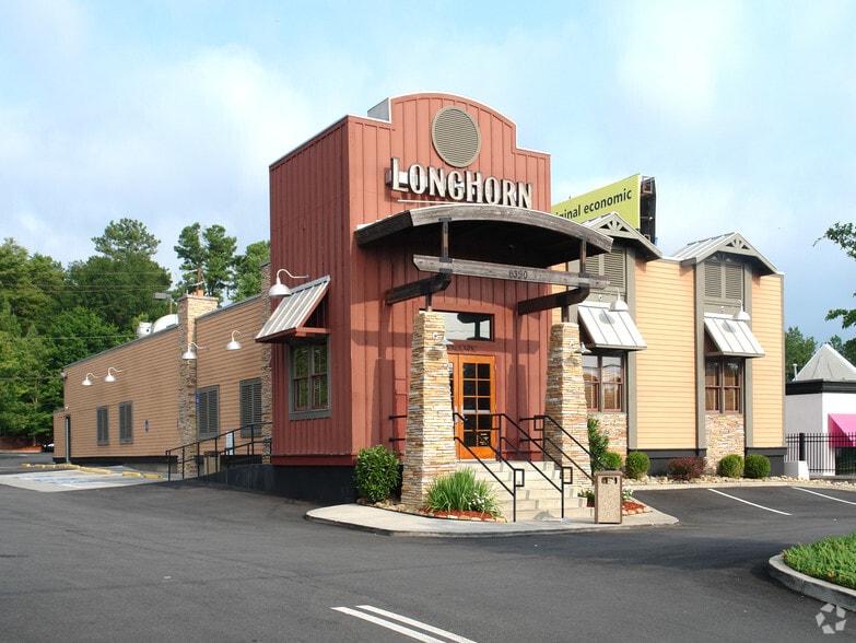 Primary Photo Of 6390 NE Roswell Rd, Atlanta Restaurant For Lease