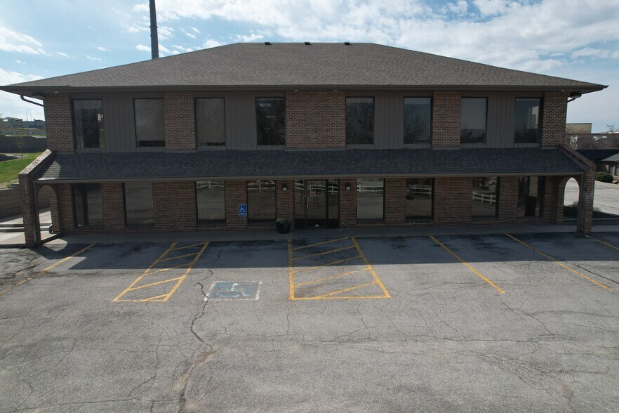 More Photos Of 2514 S 119th St, Omaha Office For Lease