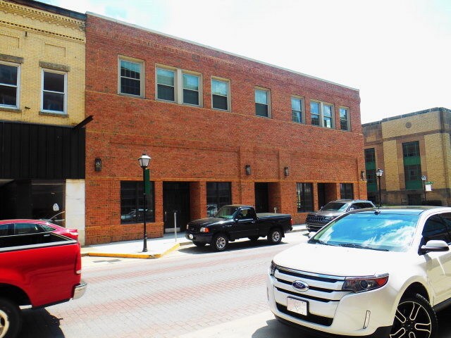 More Photos Of 328 Neville St, Beckley Office For Lease