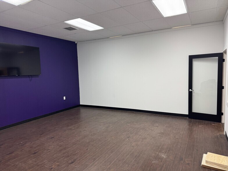 More Photos Of 3273-3347 Seajay Dr, Dayton Freestanding For Lease