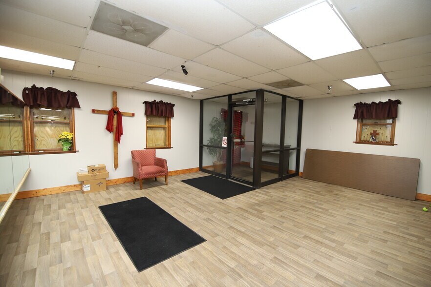 More Photos Of 504 E Depot St, Lagrange Lodge Meeting Hall For Sale