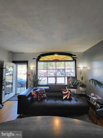 More Photos Of 402 Morgantown Rd, Reading Storefront Retail Residential For Sale