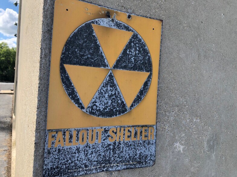 More Photos Of 1961 Base Ave, Springfield Industrial For Sale