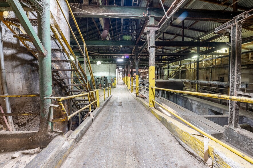 More Photos Of 164 Eyster Rd, Halltown Manufacturing For Sale