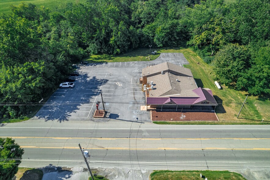 More Photos Of 5626 W Lincoln Hwy, Parkesburg Restaurant For Sale