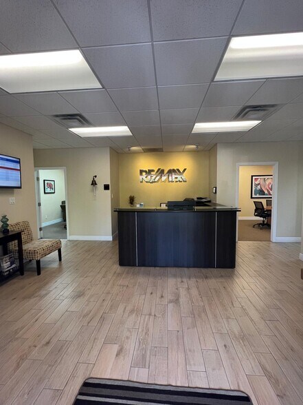 More Photos Of 1314 E Venice Ave, Venice Medical For Sale