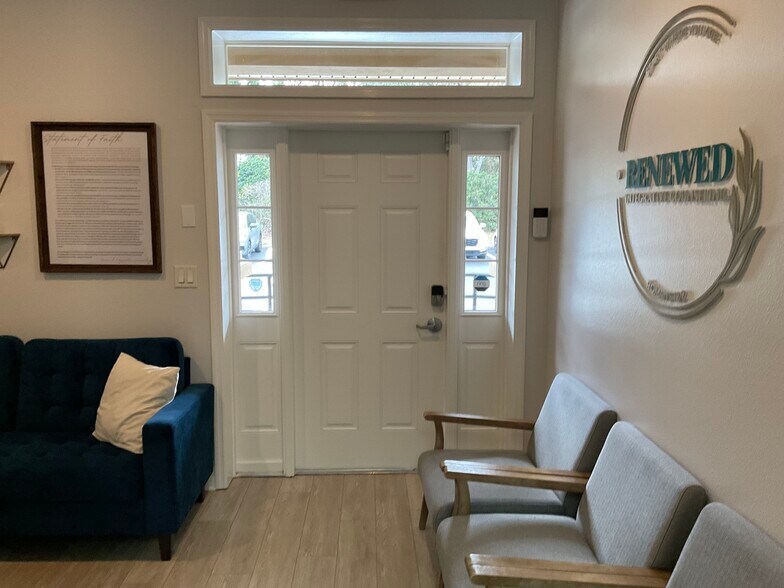 More Photos Of 29160 Chapel Park Dr, Wesley Chapel Office For Lease