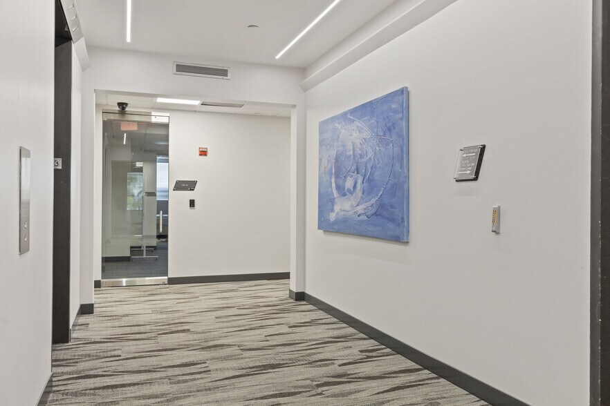 More Photos Of 18383 Preston Rd, Dallas Office For Lease