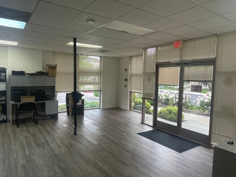 More Photos Of 26465 Summit Cir, Santa Clarita Warehouse For Sale