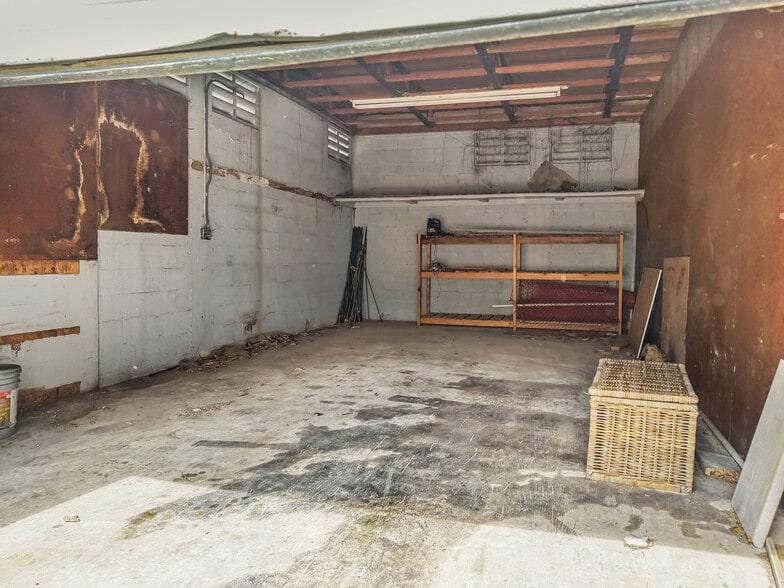 More Photos Of 775 NW 21st St, Miami Service For Lease