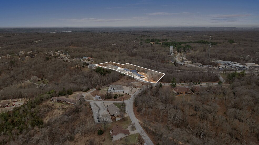 More Photos Of 14733 Dutchmans Dr, Rogers Hotel For Sale