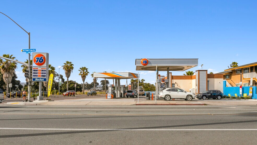 More Photos Of 2305 Sunset Cliffs Blvd, San Diego Freestanding For Sale