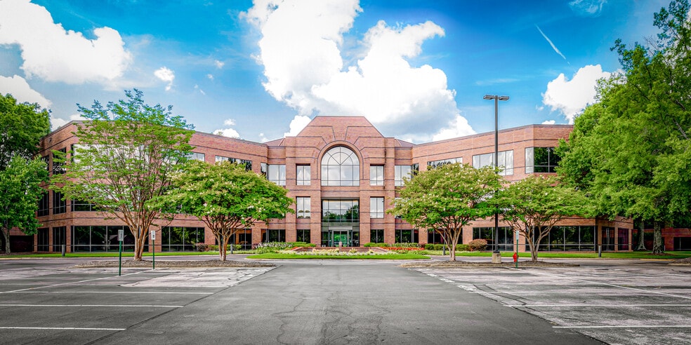 More Photos Of 8295 Tournament Dr, Memphis Coworking Space