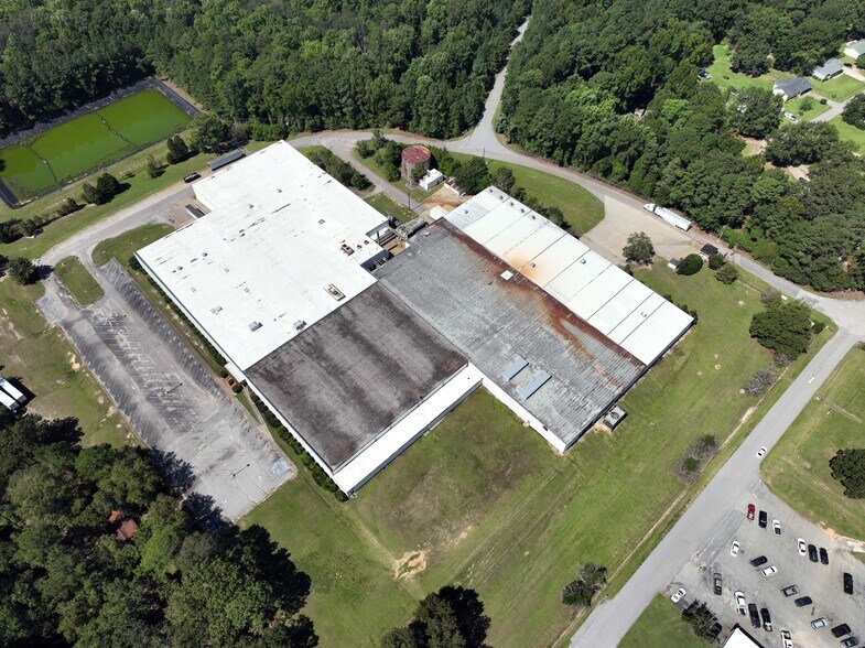 More Photos Of 412 Groves St, Lugoff Manufacturing For Lease