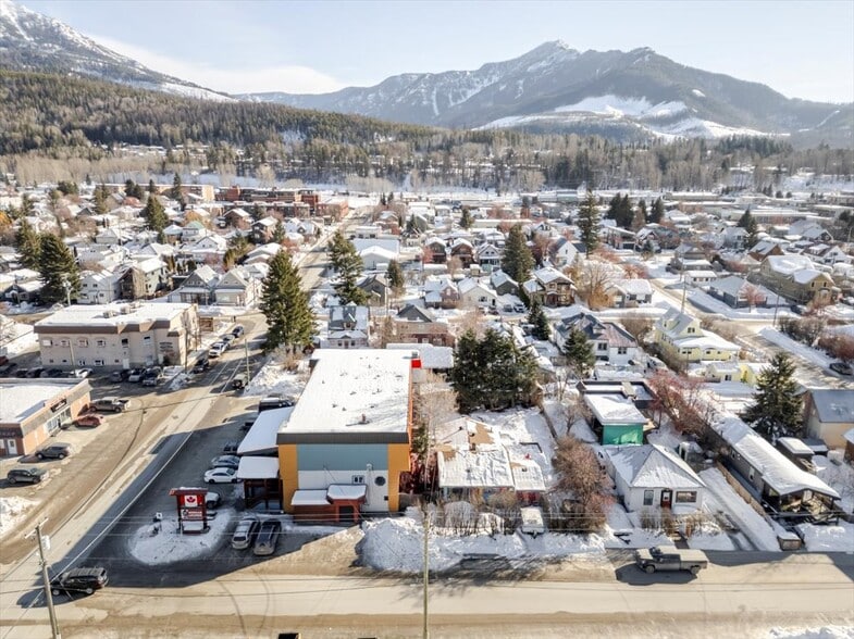 More Photos Of 892 6th Ave, Fernie Hospitality For Sale