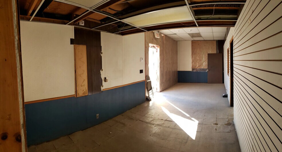 More Photos Of 1502 Monroe St, Toledo Warehouse For Lease