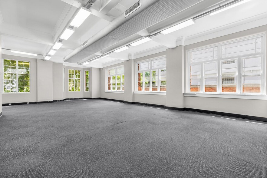 More Photos Of 593 Hunter St, Newcastle West Office For Lease