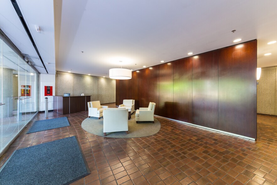 More Photos Of 2801 Buford Hwy NE, Atlanta Unknown For Lease