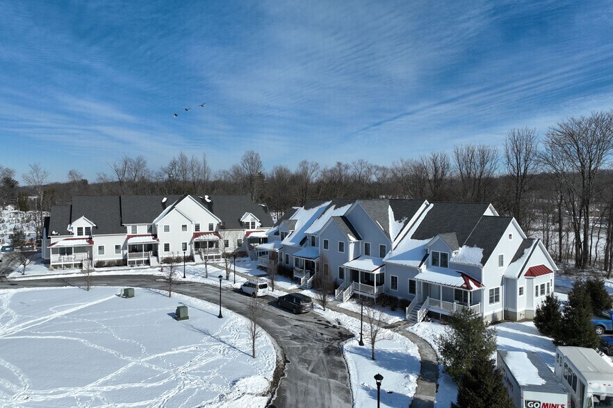 More Photos Of 27-33 Firehouse Ln, Red Hook Apartments For Sale