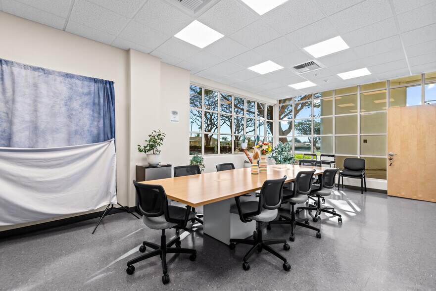 More Photos Of 1741 Fiske Pl, Oxnard Warehouse For Sale