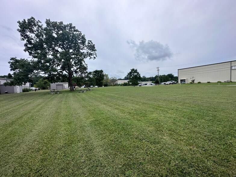 More Photos Of 505 Lake Way Pl, Tullahoma Manufacturing For Sale