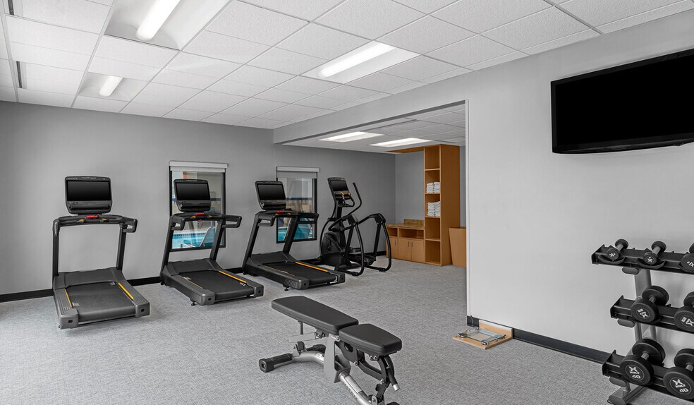 More Photos Of 4100 N Kittredge St, Denver Hotel For Sale