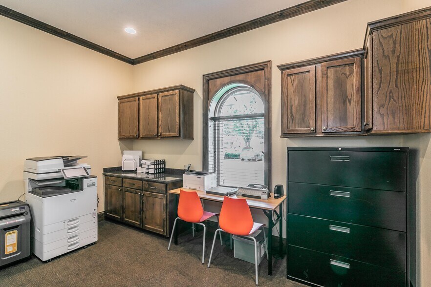 More Photos Of 4508 Colleyville Blvd, Colleyville Office Residential For Lease