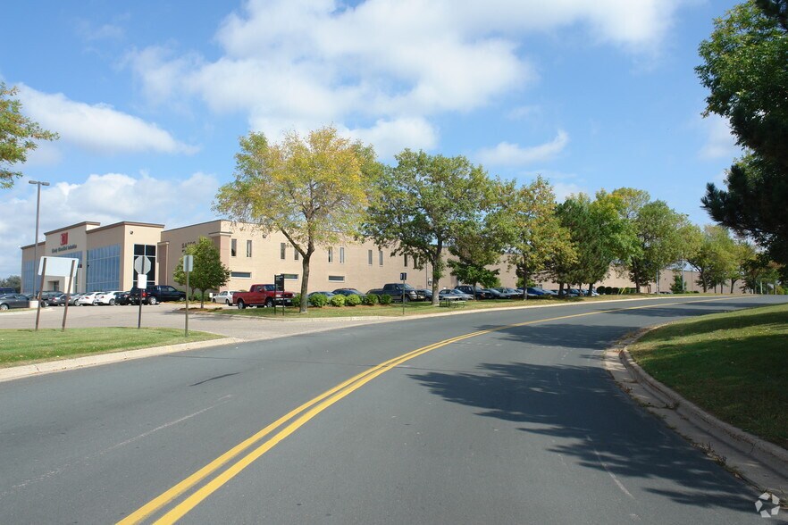 More Photos Of 5600 Hwy 169 N, New Hope Distribution For Lease