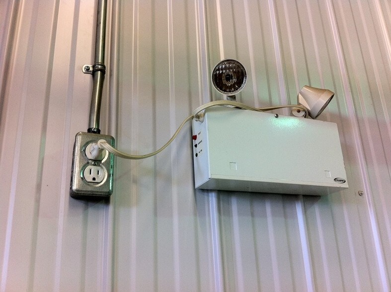 More Photos Of 560 Premier Rd, Drumheller Warehouse For Lease