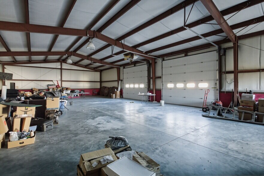 More Photos Of 501 S Breezewood Rd, Breezewood Specialty For Sale