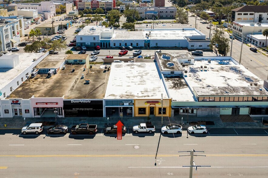 More Photos Of 141 W International Speedway Blvd, Daytona Beach Storefront For Sale