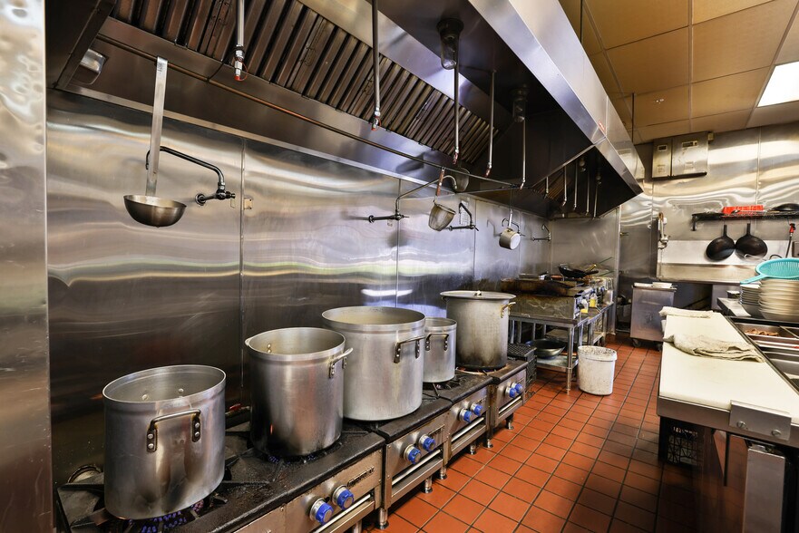 More Photos Of 2050 Concourse Dr, San Jose Research And Development For Sale