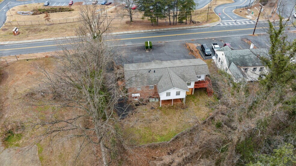 3639 Shallowford Rd, Atlanta, GA 30340 Office Residential For Sale