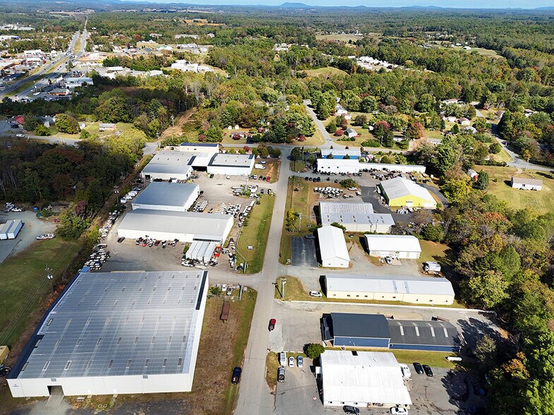 More Photos Of 74 Commerce Dr, Ruckersville Warehouse For Lease